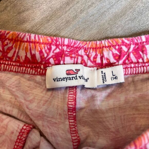 Vineyard Vines Pink Casual Shorts Women Large Seashell Pattern Bin K-32 - Picture 3 of 4